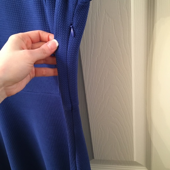 Blue short sleeve dress - Picture 3 of 5